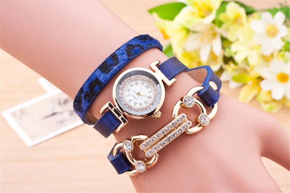 Fashion Casual Long Leather Strap watches Women Popular Jewelry Ethnic Style Surround the Wrist Quartz Watch Clock 8 Colors